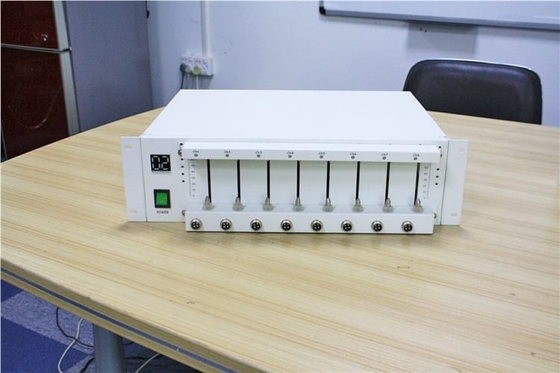 8 Kanal Akü Şarjı Deşarj Test Cihazı Silindirik Hücreli Akü Hücresi Derecelendirme Makinesi