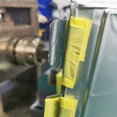 PLC Kontrollü Yeni Enerji Otomobil Ultrasonik Kese Pili Kaynakçı 20khz