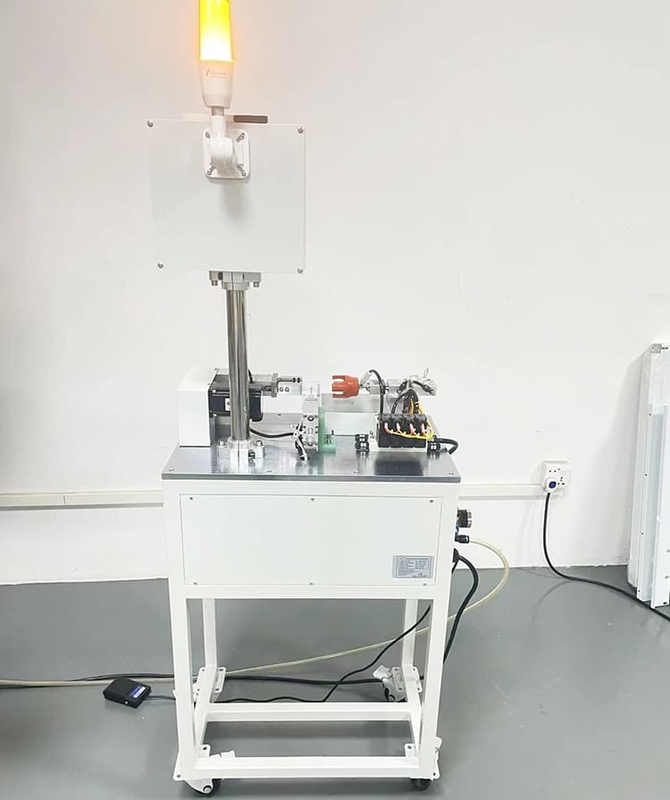 18650/21700 Silindirli Hücre Kutusu için Laboratuvar Silindirli Pil Ayrıştırma Makinesi