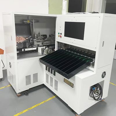 İyi fiyat Silindirik Pil İçin Otomatik Pil Ayırma Makinesi Yalıtım Kağıdı Etiket Makinesi çevrimiçi