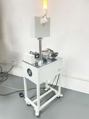 İyi bir fiyat. Kompakt Elli Silindirli Pil Kutusu Çıkarma Makinesi 0.6MPa Hava çevrimiçi